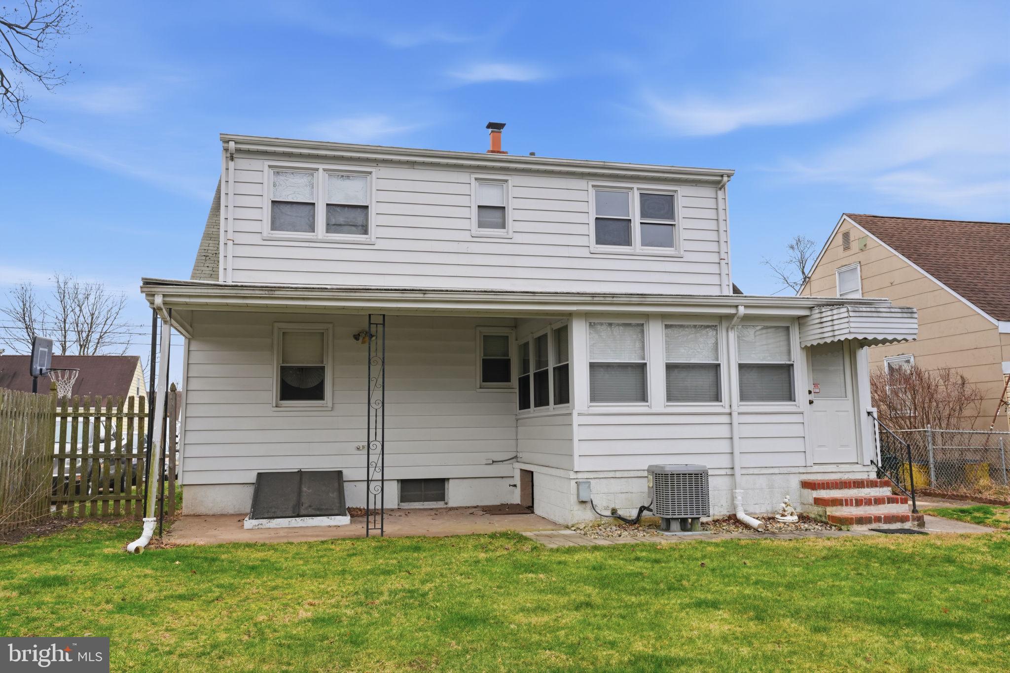 51 Unwin Drive Hamilton, NJ 08610 - Photo 5 of 32