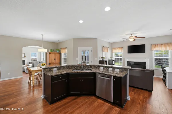 $420,000 | 106 Regatta Way, Sneads Ferry, NC 28460