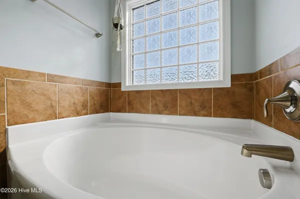 $420,000 | 106 Regatta Way, Sneads Ferry, NC 28460