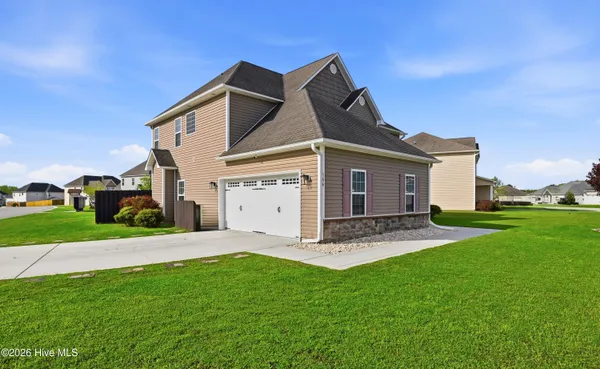 $420,000 | 106 Regatta Way, Sneads Ferry, NC 28460