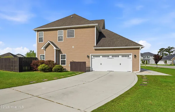 $420,000 | 106 Regatta Way, Sneads Ferry, NC 28460