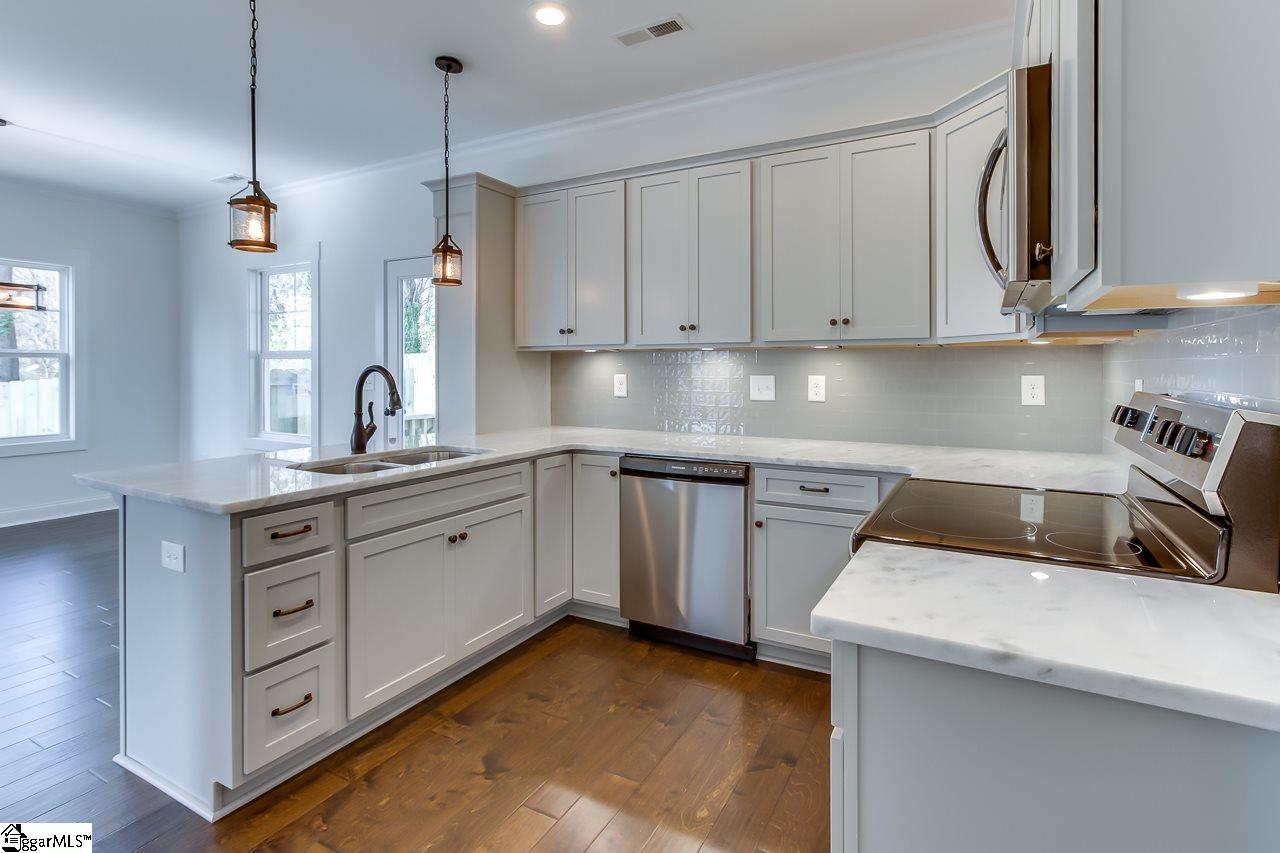 15 Ridge Street Greenville, SC 29605 - Photo 5 of 13 Gallery Image 5