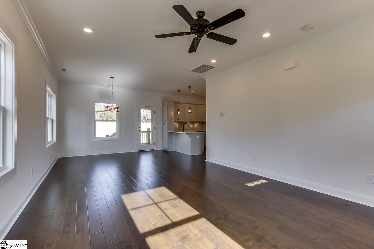 15 Ridge Street Greenville, SC 29605 - Photo 8 of 13 Gallery Image 8