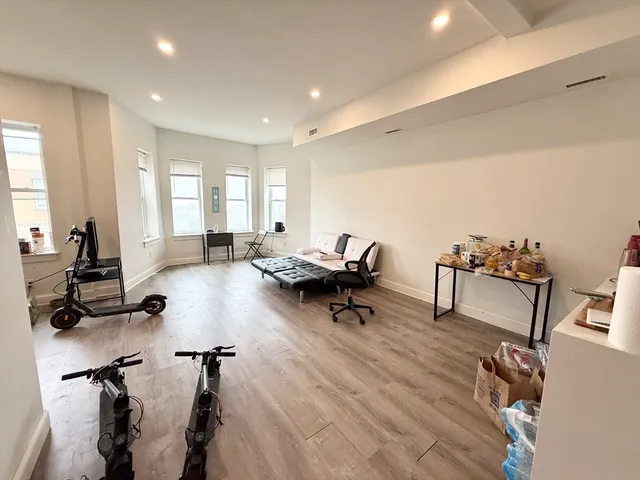 $3,750 | 301-305 Dudley Street, Unit 8, Boston, MA 02119