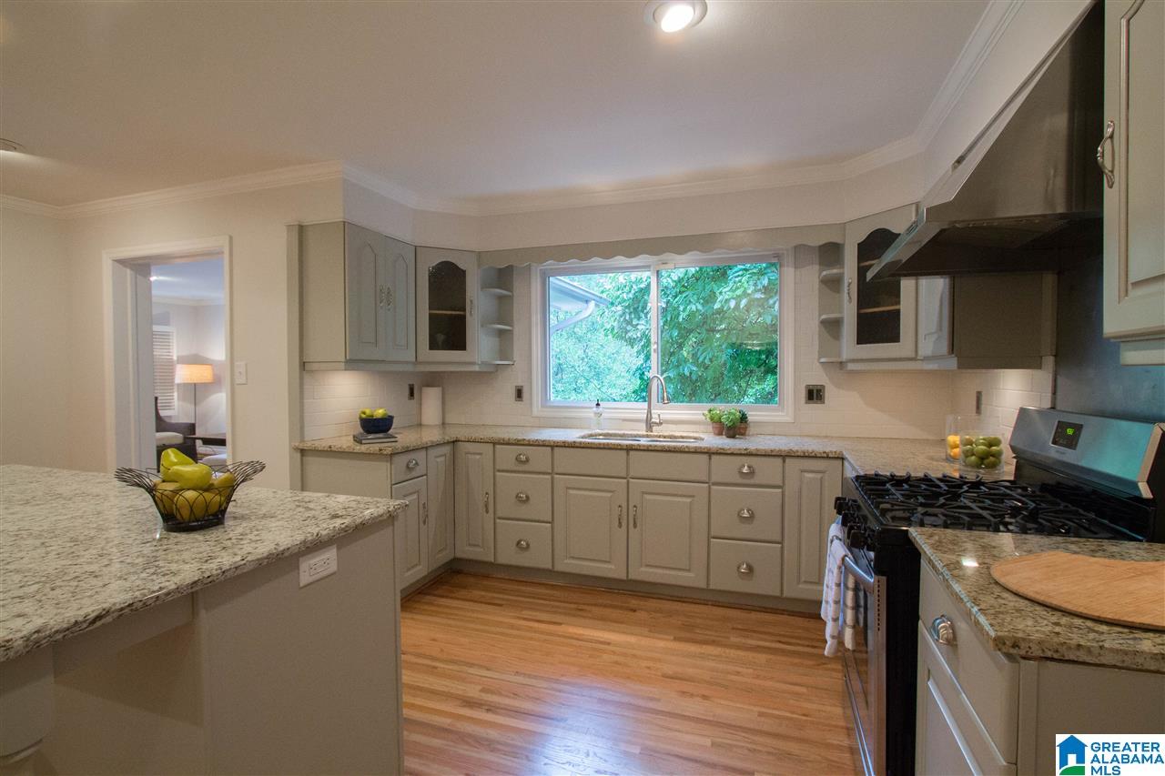 1853 Canyon Road Birmingham, AL 35216 - Photo 11 of 49