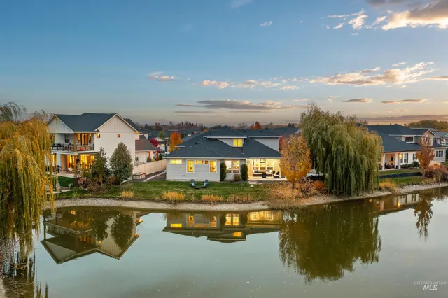 $925,000 | 1185 North SEVEN GOLDS Place, Eagle, ID 83616