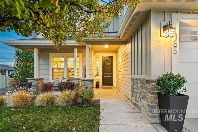$925,000 | 1185 North SEVEN GOLDS Place, Eagle, ID 83616