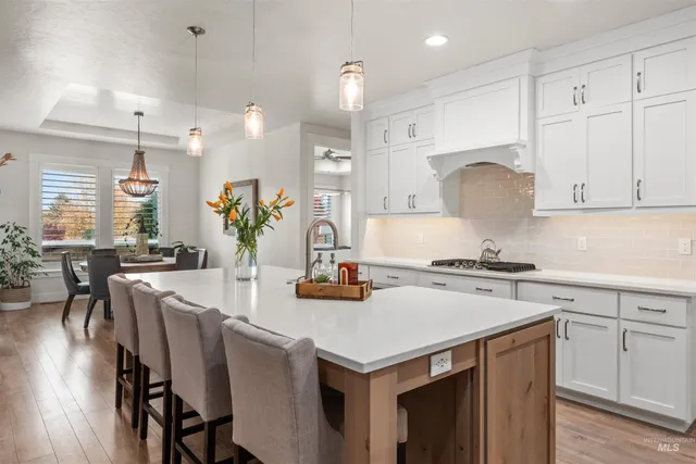 $925,000 | 1185 North SEVEN GOLDS Place, Eagle, ID 83616