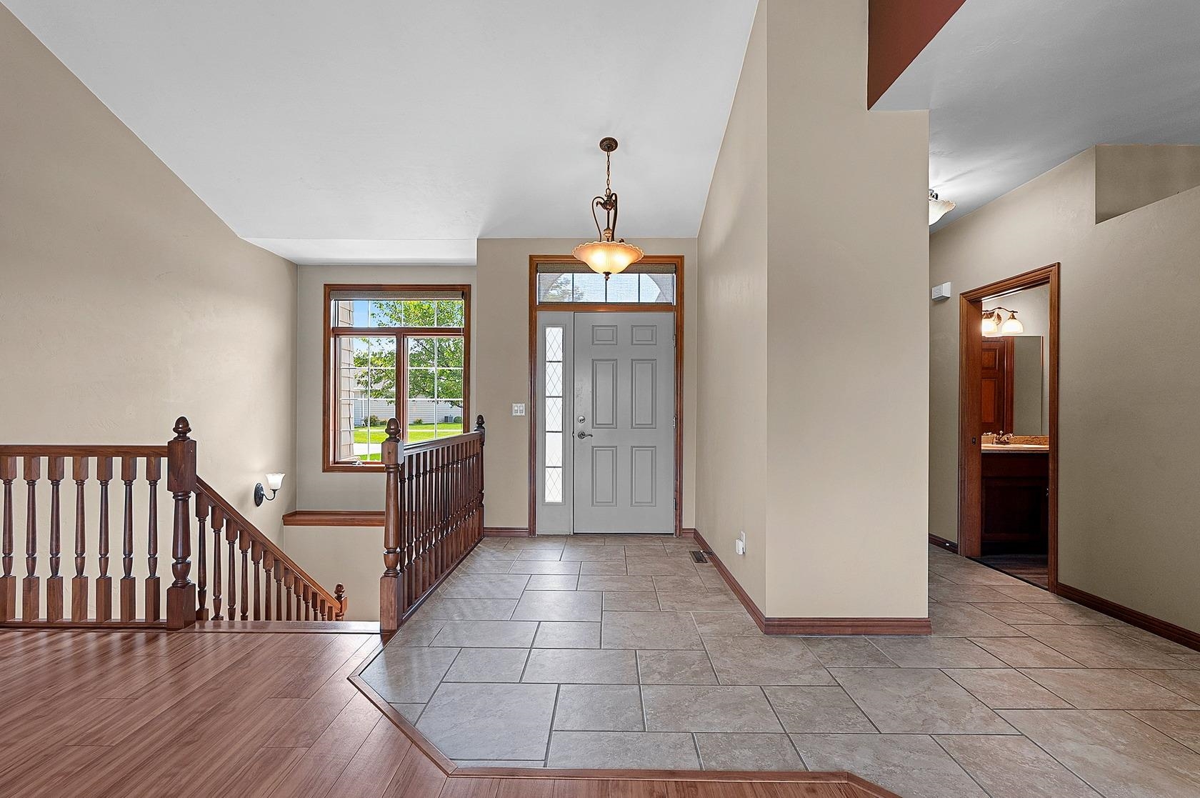 1713 Remington Ridge Way De Pere, WI 54115 - Photo 7 of 53