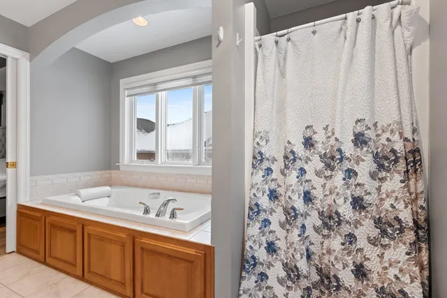 $524,900 | 1228 Gail Drive, Green Bay, WI 54311