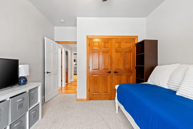 $524,900 | 1228 Gail Drive, Green Bay, WI 54311