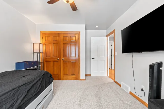 $524,900 | 1228 Gail Drive, Green Bay, WI 54311