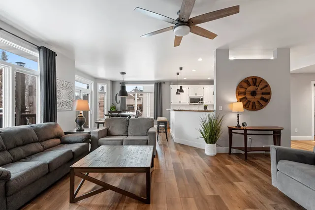 $524,900 | 1228 Gail Drive, Green Bay, WI 54311