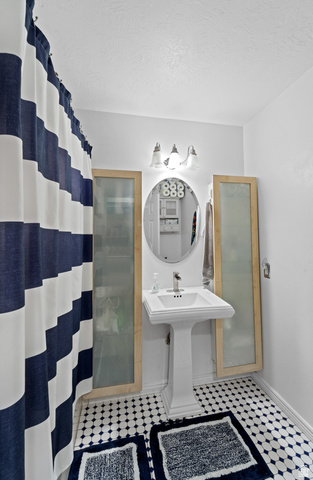 474 North 2330th Street West Provo, UT 84601 - Photo 16 of 33