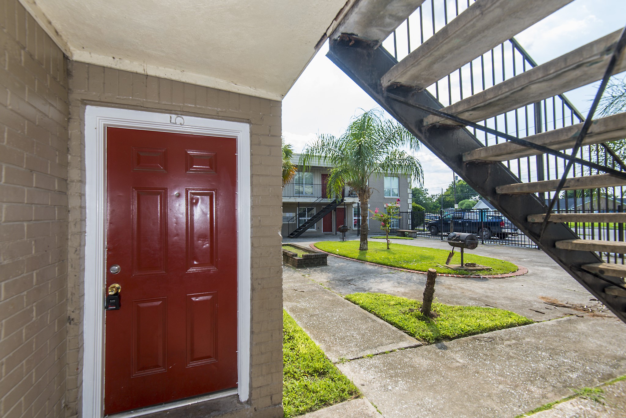 6810 Westover Street, Unit 9 Houston, TX 77087 - Photo 2 of 10