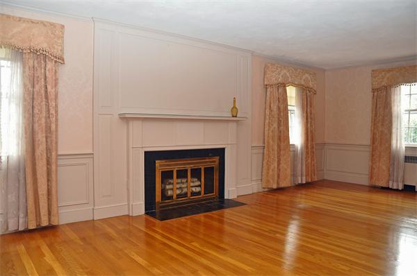 30 Rustlewood Road Milton, MA 02186 - Photo 5 of 24 Gallery Image 5