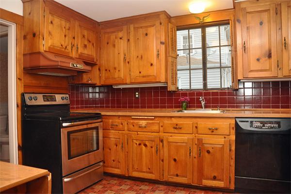 30 Rustlewood Road Milton, MA 02186 - Photo 8 of 24 Gallery Image 8