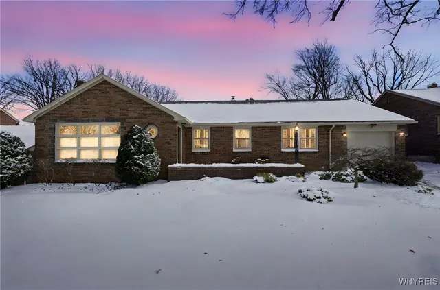 $372,900 | 54 Coniston Road, Amherst, NY 14226