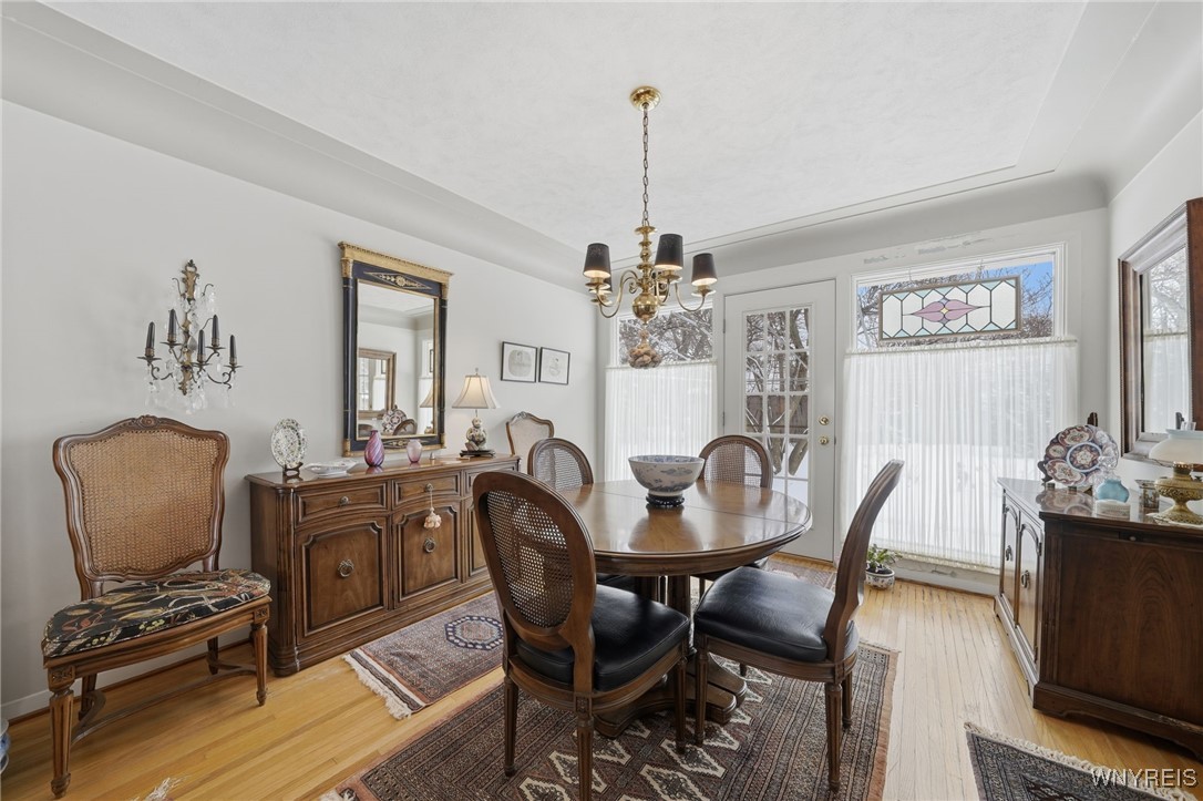 54 Coniston Road Amherst, NY 14226 - Photo 11 of 50 Living Room/Dining Room combo