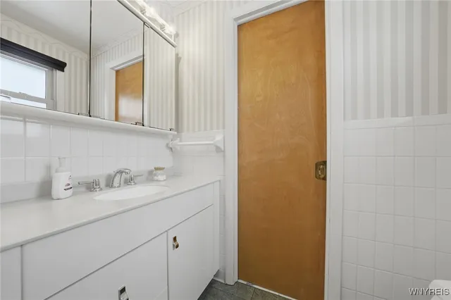 $372,900 | 54 Coniston Road, Amherst, NY 14226