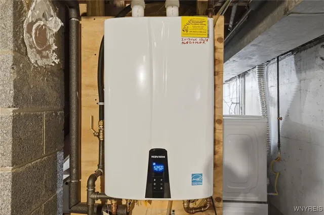 $372,900 | 54 Coniston Road, Amherst, NY 14226