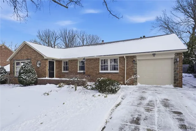 $372,900 | 54 Coniston Road, Amherst, NY 14226