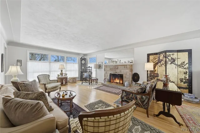 $372,900 | 54 Coniston Road, Amherst, NY 14226