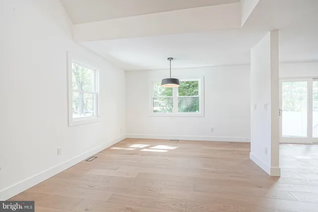 $899,000 | 316 Farmdale Road, Moorestown, NJ 08057