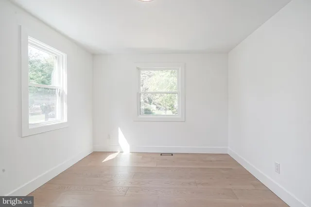 $899,000 | 316 Farmdale Road, Moorestown, NJ 08057