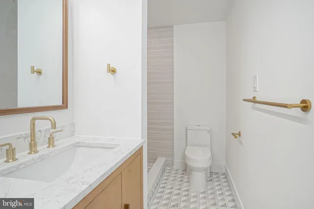 $899,000 | 316 Farmdale Road, Moorestown, NJ 08057