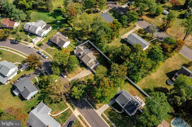 $899,000 | 316 Farmdale Road, Moorestown, NJ 08057