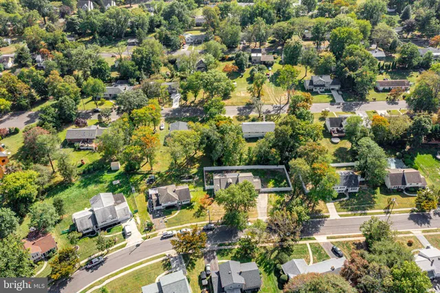 $899,000 | 316 Farmdale Road, Moorestown, NJ 08057