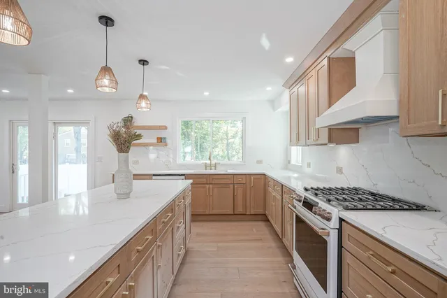 $899,000 | 316 Farmdale Road, Moorestown, NJ 08057