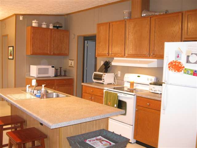 2263 Fews Chapel Road Greer, SC 29651 - Photo 4 of 25