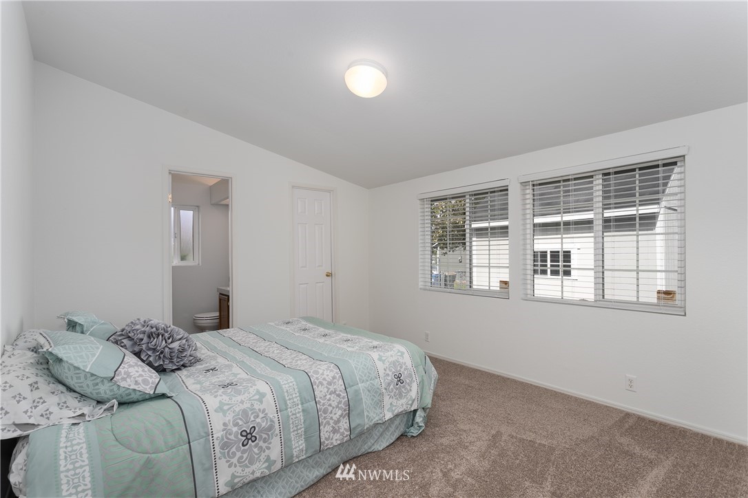 17922 Jordan Street Southwest Rochester, WA 98579 - Photo 12 of 24 Gallery Image 12