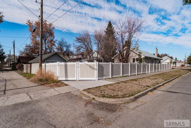 $399,000 | 305 I Street, Idaho Falls, ID 83402