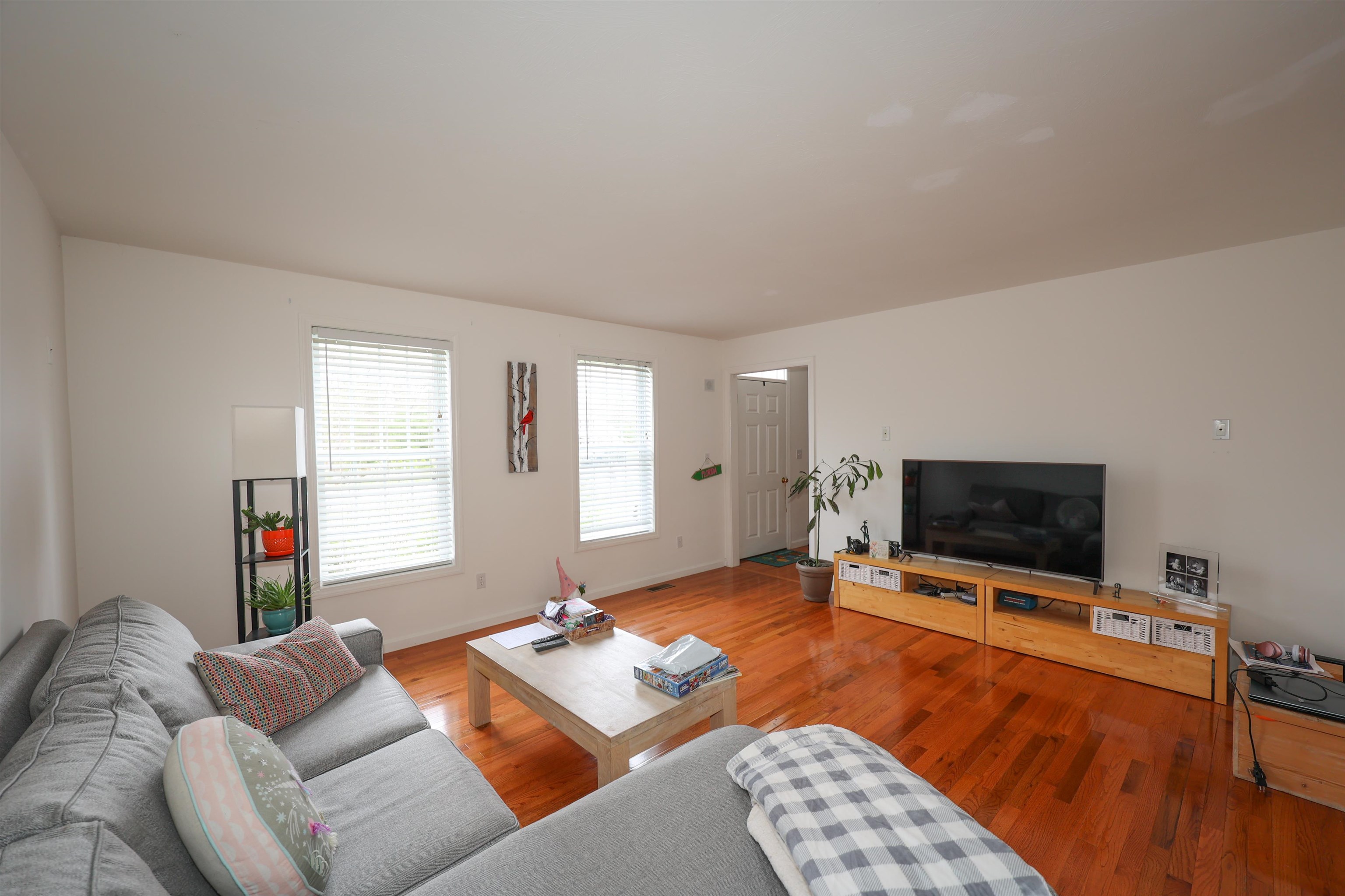 99 South Ridge Drive Manchester, NH 03109 - Photo 12 of 40