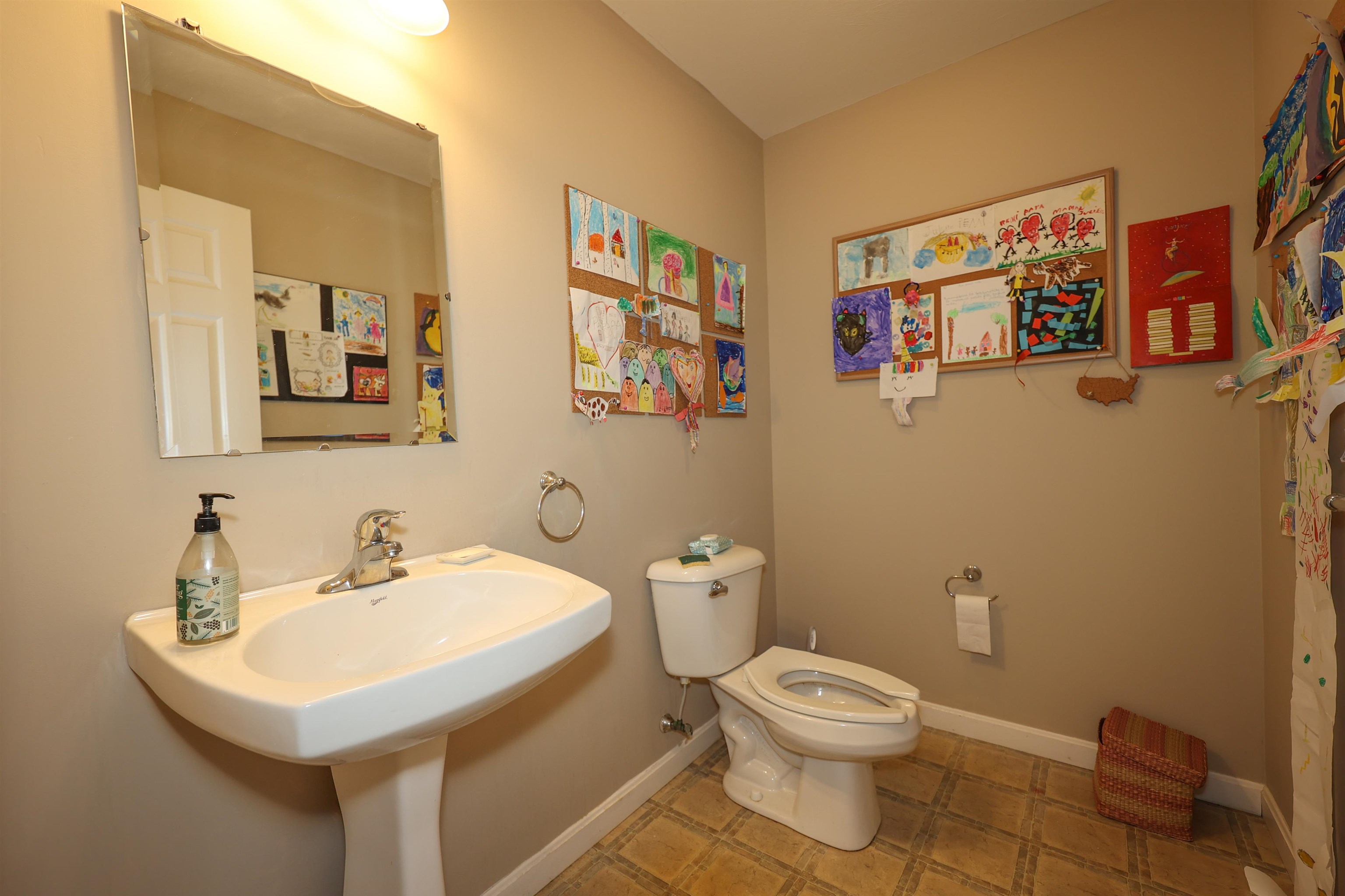 99 South Ridge Drive Manchester, NH 03109 - Photo 15 of 40