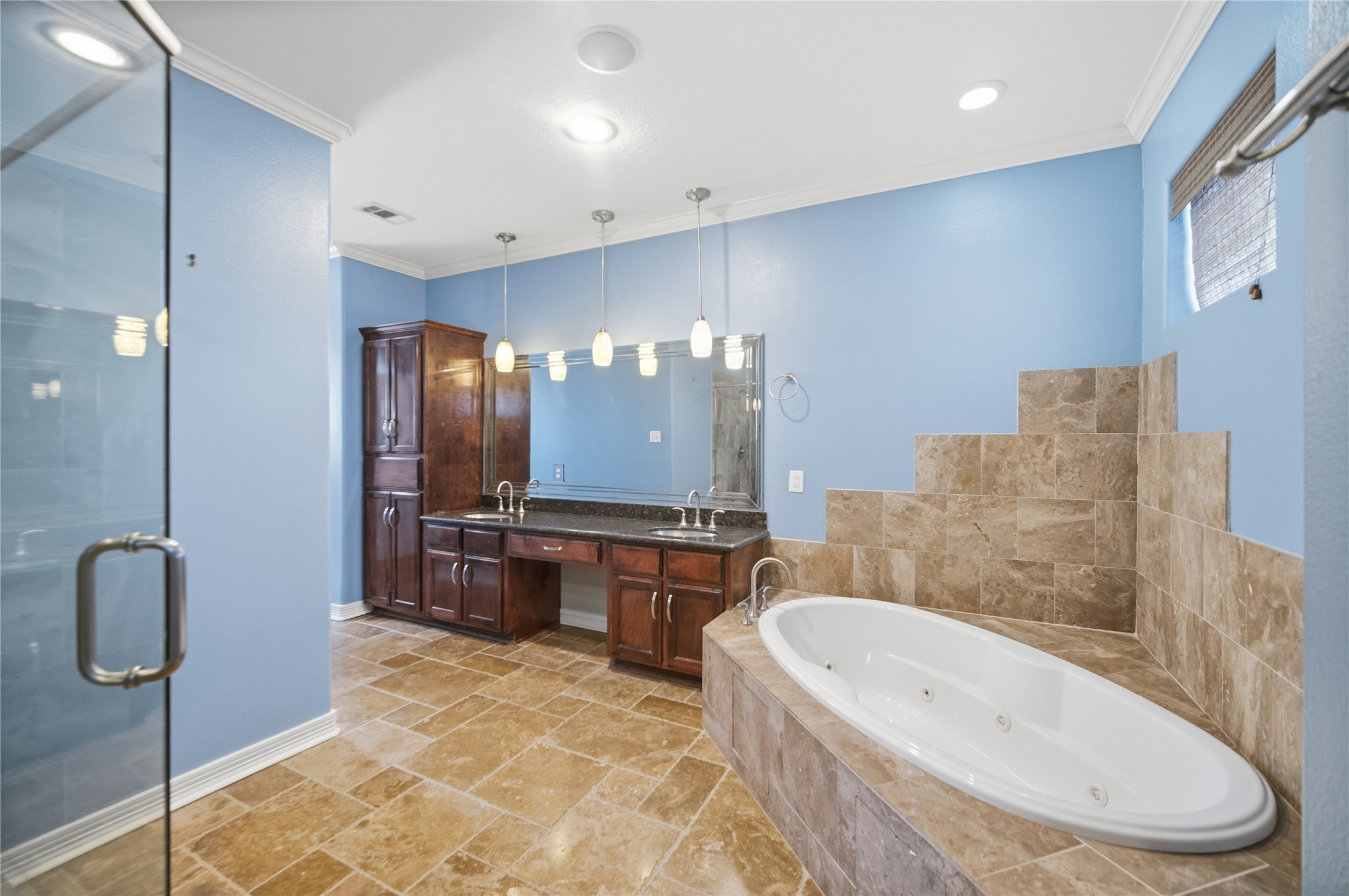 1316 Cleburne Street, Unit B Houston, TX 77004 - Photo 23 of 30 a bathroom with a bathtub shower sink mirror and toilet