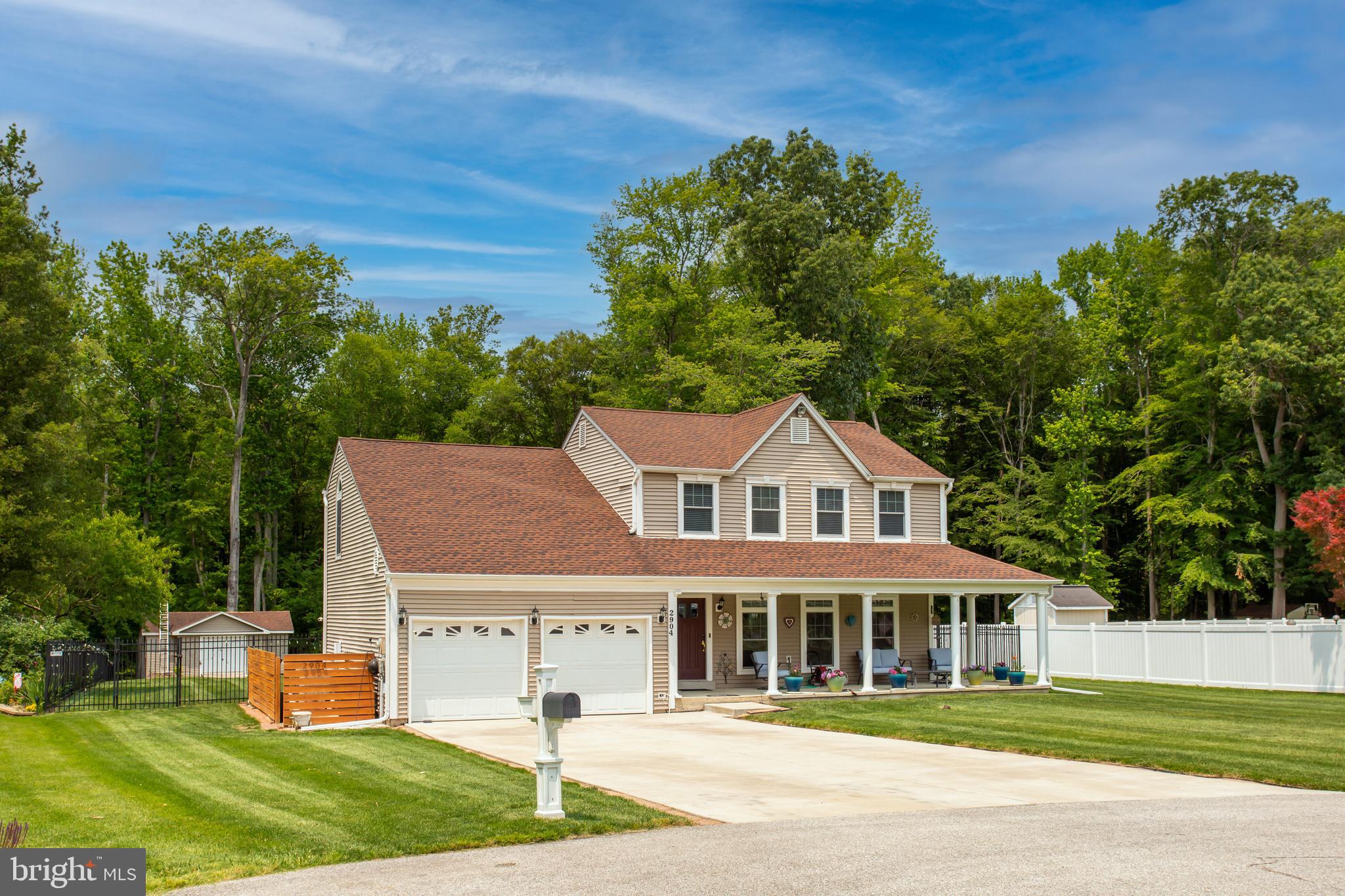 2904 Eutaw Forest Drive Waldorf, MD 20603 - Photo 2 of 59 front view of a house with a garden