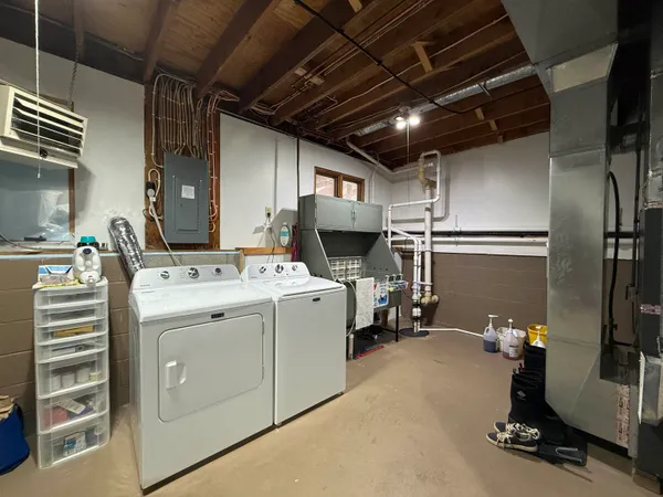 $280,000 | 3991 Dillon Road, Hibbing, MN 55746