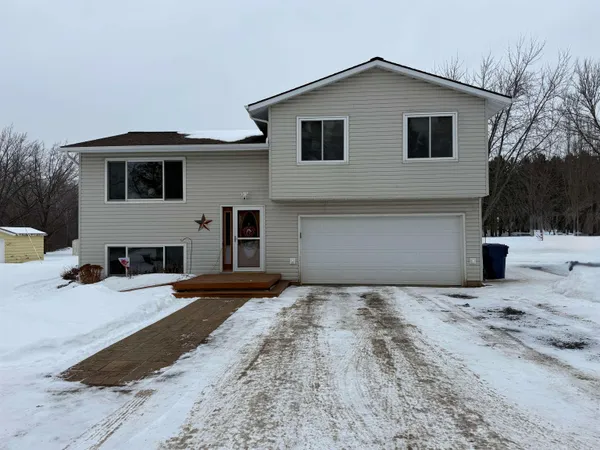 $280,000 | 3991 Dillon Road, Hibbing, MN 55746