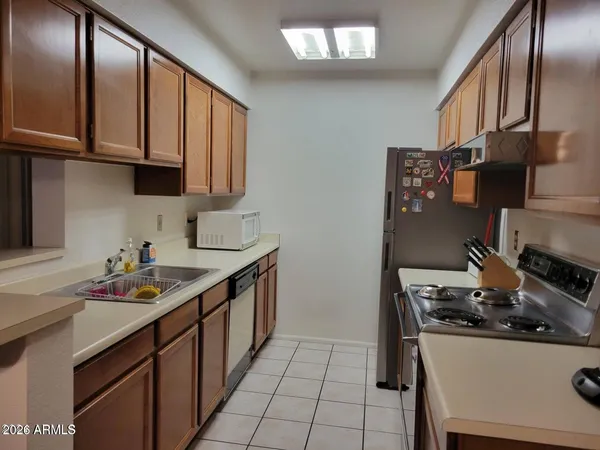 $2,000 | 10610 South 48th Street, Unit 2058, Phoenix, AZ 85044
