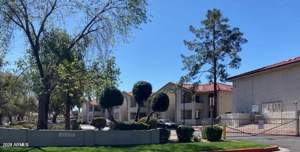 $2,000 | 10610 South 48th Street, Unit 2058, Phoenix, AZ 85044