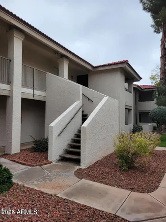 $2,000 | 10610 South 48th Street, Unit 2058, Phoenix, AZ 85044