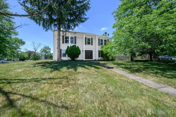$800,000 | 23 Gulick Lane, Plainsboro, NJ 08536
