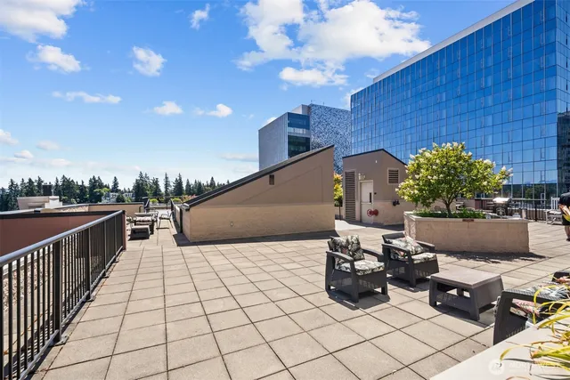 $1,088,000 | 177 107th Avenue Northeast, Unit 1702, Bellevue, WA 98004