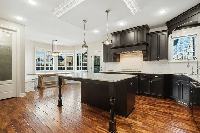 $775,000 | 2109 Viewside Drive, New Lenox, IL 60451