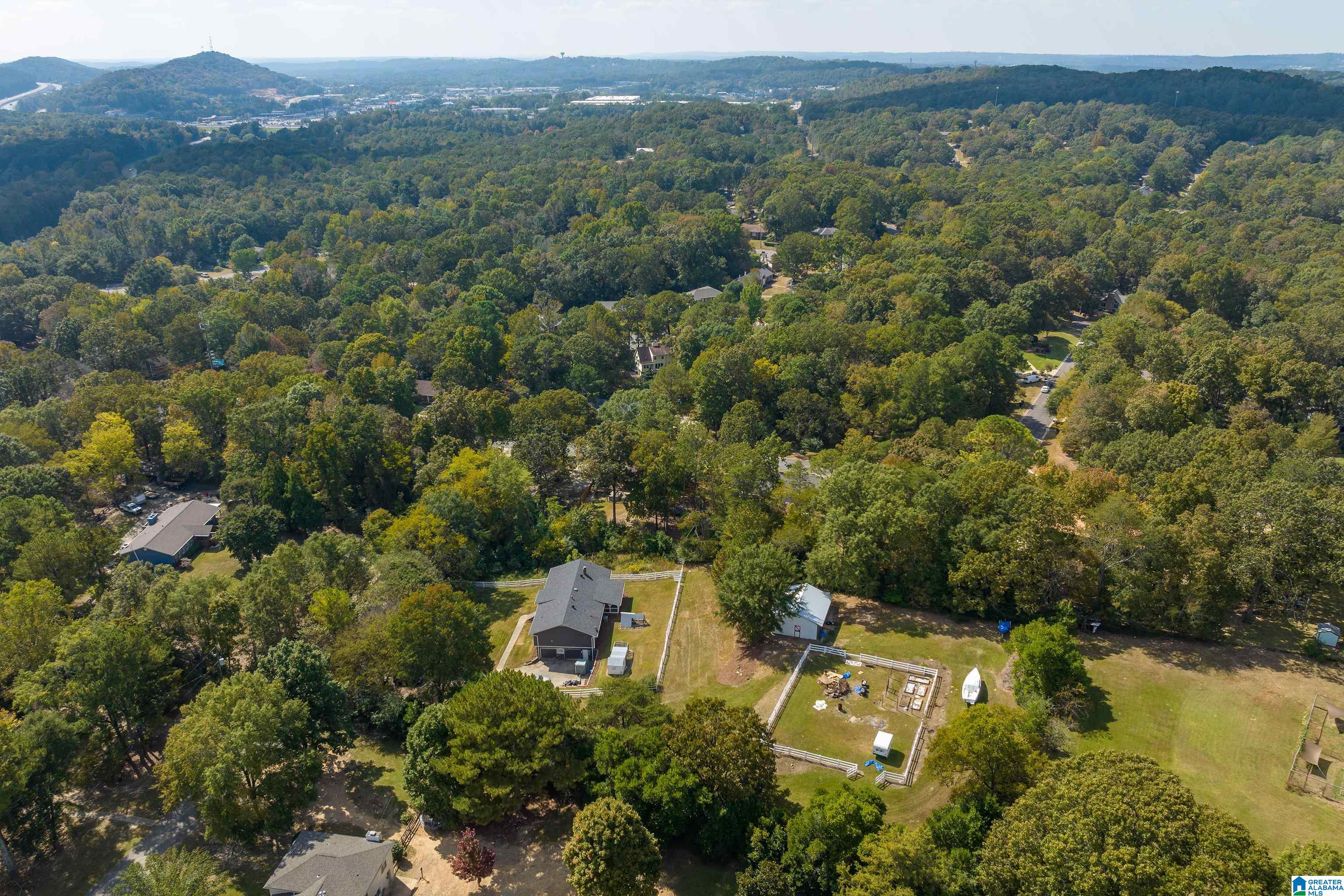 204 Auburn Road Pelham, AL 35124 - Photo 36 of 45