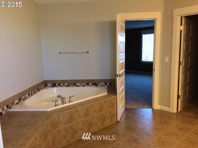 1403 South Dusky Drive Ridgefield, WA 98642 - Photo 4 of 10